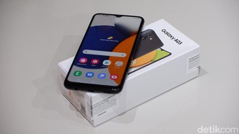 Posisi kesepuluh ditempat Samsung Galaxy A03. Foto: Adi Fida Rahman/detikINET 