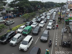 Volume Kendaraan Keluar Jakarta Naik 9% di H-7 Lebaran