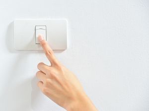 Catat! Ini Cara Mudah Hemat Listrik biar Tagihan Tak Bengkak