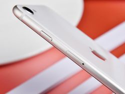 Lebih dekat iPhone SE 2022, HP 5G Termurah Apple Rp 6 Jutaan