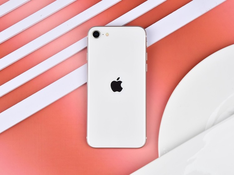 iPhone SE 2022 iPhone SE 2022