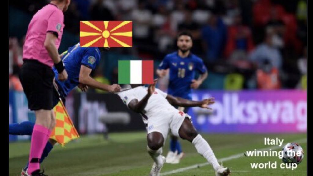 Italia Tak ke Piala Dunia, Ramai Lagi Meme Chiellini Tarik Saka
