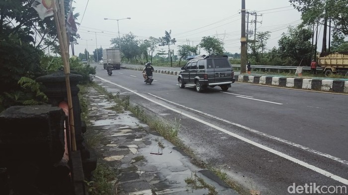 Jembatan Jabang Bayi, jalan Yogya-Solo, Kecamatan Delanggu, Klaten, Sabtu (26/3/2022). Jembatan ini dekat dengan lokasi penemuan mayat wanita misterius.