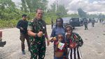 Saat Jenderal Turun Lapangan Meninjau Prajurit di Pos Terdepan