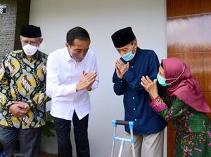 Jokowi Jenguk Buya Syafii yang Sempat Dirawat di RS