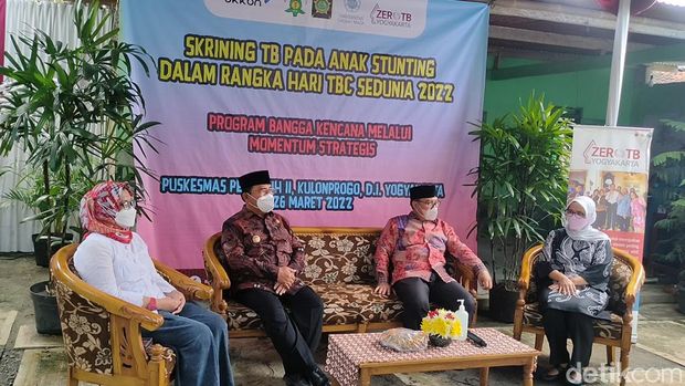 Kegiatan skrining TBC terhadap balita stunting di Puskesmas Pengasih II, Kulon Progo, DIY, Sabtu (26/3/2022).
