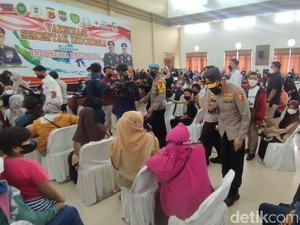 Kabanintelkam Polri Keliling Indonesia Cek Capaian Vaksinasi COVID-19