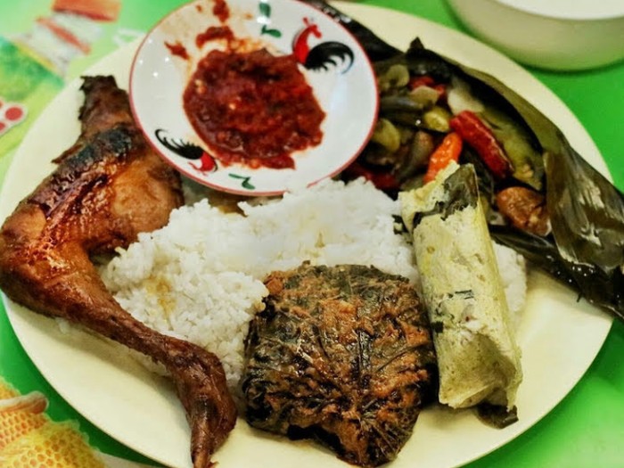 Kuliner Pasar Cihapit, Bandung yang Terkenal Enak