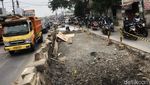 Macet Terdampak Perbaikan Jalan di Parung, Sabar Melintas Ya Gaess...