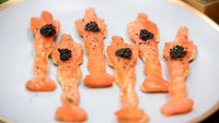 Makanan pembuka berbentuk Oscar ditampilkan saat preview makanan, minuman, dan dekorasi Governors Ball.