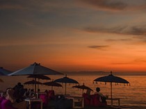7 Rekomendasi Penginapan Terbaik Dekat Pantai Senggigi Lombok
