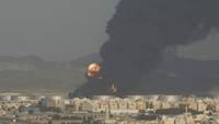 Di Yaman, Arab Saudi memimpin koalisi memerangi Houthi yang didukung Iran, yang merebut ibukota Yaman Sanaa pada September 2014.