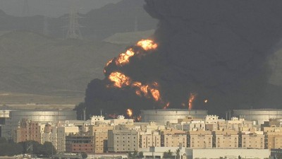 Pemberontak Yaman Serang Fasilitas Minyak Arab Saudi