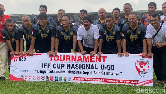 Pembukaan Indonesia Football Forever (IFF) U-50.