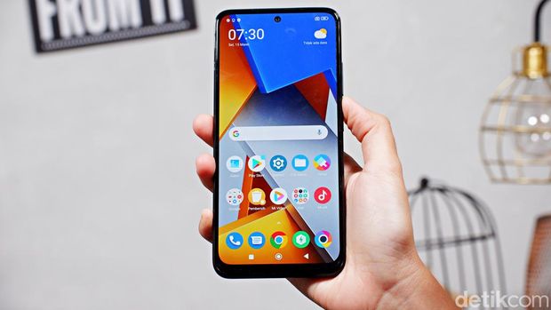 Poco M4 Pro
