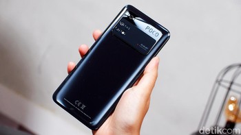 Bila detikers ingin memiliki Poco M4 Pro, harus menyiapkan uang Rp 2,9 juta untuk varian 6GB/128GB, dan Rp 3,4 juta untuk varian 8GB/256GB. Foto: Adi Fida Rahman/detikINET.