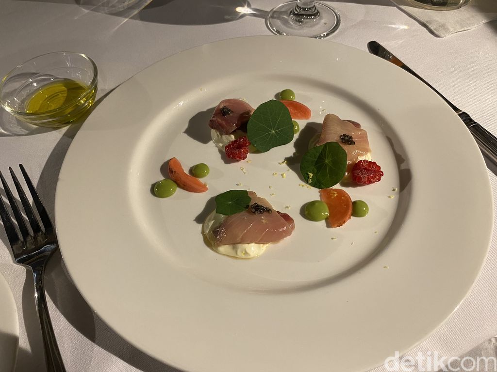 MAURI Restaurant, Restoran Fine Dining Terbaik Ke-6 di Asia Ikut Program Kitchen Takeover MODENA