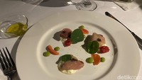 Mauri Restaurant dinobatkan sebagai Restoran Fine Dining Terbaik ke-6 di Asia oleh Trip Advisor. Belum lama ini Mauri Restaurant juga meraih penghargaan Award of Excellence di tahun 2021 oleh Wine Spectator. Foto: detikFood/Yenny Mustika Sari