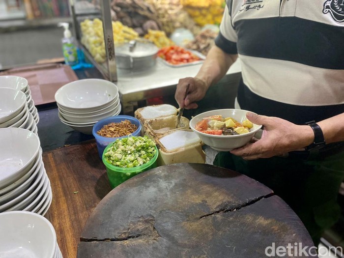 Soto Betawi Senen Jaya Soto Betawi Senen Jaya
