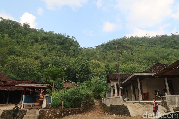 Suasana di Dusun Wotawati, Kalurahan Pucung, Kapanewon Girisubo, Kabupaten Gunungkidul, Kamis (24/3/2022) sore.