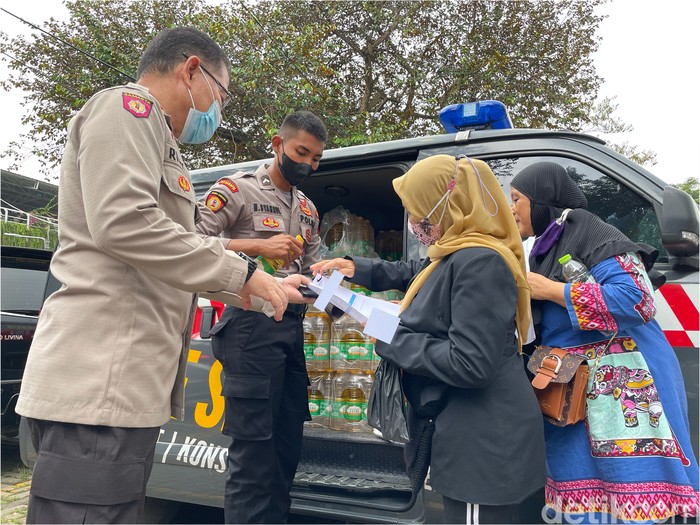 Asyik! Booster di Sini Dapat Minyak Goreng, Begini Caranya