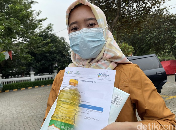 Asyik! Booster di Sini Dapat Minyak Goreng, Begini Caranya