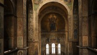 Sementara itu, serangan Rusia ke Ukraina yang telah berlangsung sejak 24 Februari 2022 memicu kekhawatiran akan kondisi Katedral Saint Sophia. Penjaga situs itu mengungkapkan, selama wawancara dengan Associated Press, kekhawatiran akan kerusakan Katedral Saint Sophia bukan tanpa alasan. Bangunan yang telah berusia ribuan tahun itu membuat fondasi bangunan cenderung rapuh. Katedral Saint Sophia dapat mengalami kerusakan serius akibat getaran jika bom Rusia menghantam daerah pusat ibu kota Ukraina.