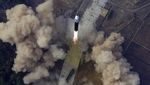 Lihat Lagi Semringahnya Kim Jong-Un Saat Luncurkan Rudal Hwasong-17