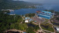 Foto udara areal Pembangkit Listrik Tenaga Mesin dan Gas (PLTMG) Nii Tanasa, di Kecamatan Lalonggasumeeto, Kabupaten Konawe, Sulawesi Tenggara, Minggu (27/3/2022).