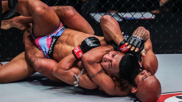 ONE X menampikan Angela Lee vs Stamp Fairtex & Rodtang vs Demetrious Johnson