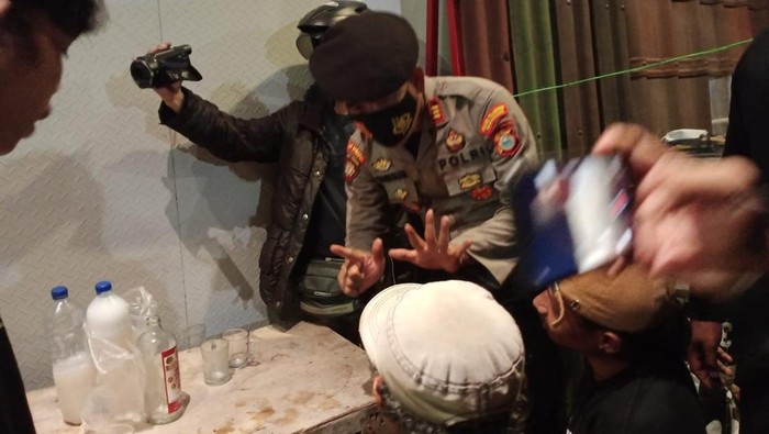 Polres Pelabuhan Makassar, Sulsel akan memastikan tidak terjadi tindak pidana akibat pengaruh miras menjelang Ramadan.