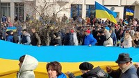 Dilansir kantor berita AFP, Minggu (27/3/2022) sebelumnya pihak administrasi militer wilayah Kiev, yang mencakup Slavutych, mengumumkan bahwa pasukan Rusia telah memasuki kota tersebut dan menduduki rumah sakit kota. Mereka juga mengatakan bahwa Wali Kota telah ditahan. Via Reuters.