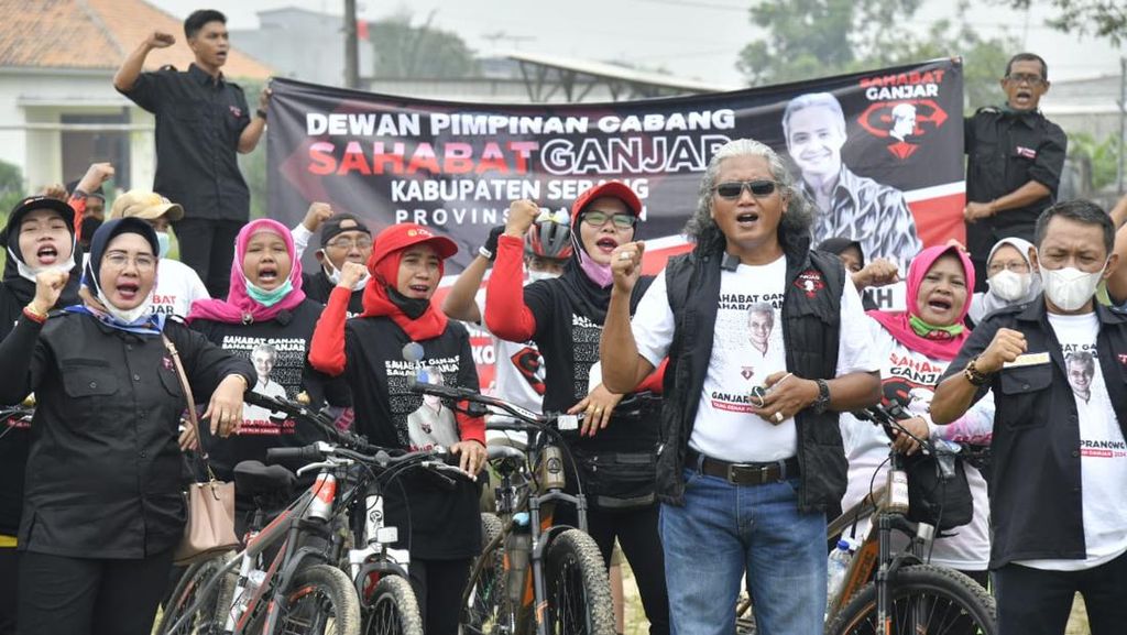 Dukung Ganjar, Komunitas Gowes di Banten Gelar Deklarasi-Bagi Sembako