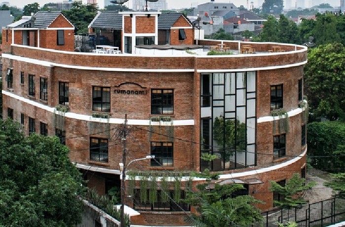 10 Hotel dengan Gaya Arsitektur Terunik di Indonesia