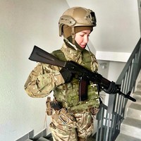 Baru-baru ini, Anastasiia kembali mengenakan pakaian tentara yang diunggahnya di Instagram. Dengan keterangan foto nasionalis, Anastasiia optimis bahwa Ukraina akan menang dari gempuran Rusia. Di Ukraina mereka tidak mengatakan Ketika perang berakhir … Di Ukraina mereka mengatakan Ketika kita menang … Tidak ada keraguan tentang kemenangan bahkan untuk sesaat,” tulisnya. Foto: dok. Instagram