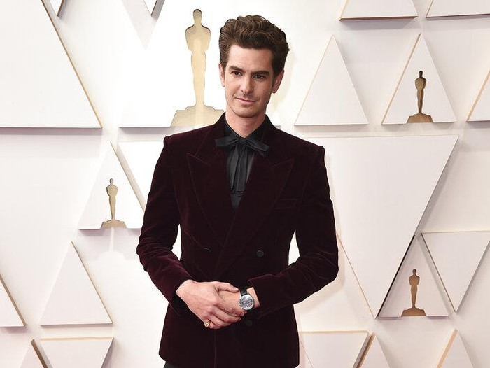 Andrew Garfield arrives at the Oscars on Sunday, March 27, 2022, at the Dolby Theatre in Los Angeles. (Photo by Jordan Strauss/Invision/AP)