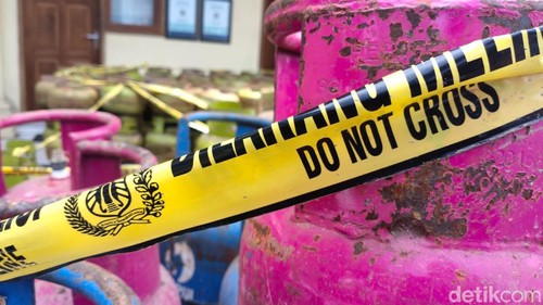 Barang bukti tabung gas milik komplotan pengoplos di Blora.