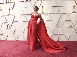 Bocoran Gaya Artis di Red Carpet Oscars 2024, Tren Gaun Berganti Setelan