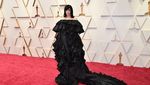 Penampilan Zoe Kravitz Hingga Zendaya di Oscar 2022