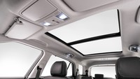 Hyundai Grand Creta punya panoramic sunroof. Di Afrika Selatan, Hyundai Grand Creta dijual mulai dari 449.900 rand (Rp 443,5 juta) sampai 559.900 rand (Rp 552 juta). Foto: Dok. Hyundai Afrika Selatan