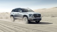 Mobil ini tampak mirip dengan Hyundai Alcazar yang sudah meluncur di India. Hyundai Grand Creta menggunakan platform K2 yang sama seperti Hyundai Creta. Pilihan mesinnya ada mesin bensin 2.000 cc empat silinder brtenaga 159 PS pada 6.500 rpm dengan torsi 191 Nm pada 4.500 rpm. Ada juga pilihan mesin turbo diesel CRDi empat silinder 1.500 cc bertenaga 115 PS dengan torsi maksimal 250 Nm. Foto: Dok. Hyundai Afrika Selatan
