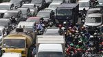 Jakarta Macet Lagi, Panjangnya Minta Ampun