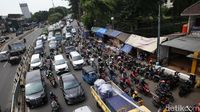 Jakarta Macet Lagi, Panjangnya Minta Ampun