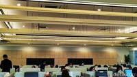 Ruang kerja kantor MS Glow di Malang. Jumlah karyawannya mencapai 200 orang. Foto: Eduardo Simorangkir