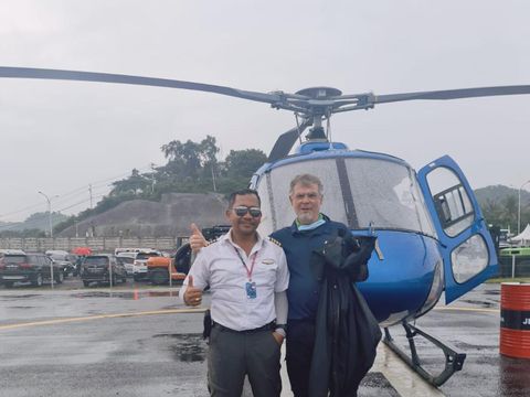 Kapten I Wayan Pasek, pilot helikopter