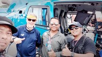 Kapten Pasek mengemudikan helikopter berjenis AS 350 B3E dari Squirrel untuk MotoGP Mandalika. Heli ini pula yang ia pakai untuk misi penyelamatan dari serangan teroris KKB Papua beberapa waktu lalu. (Foto: Kapten I Wayan Pasek)