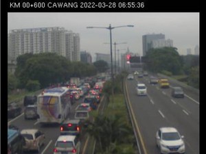 Tol Dalam Kota Cawang-Pancoran Macet Pagi Ini