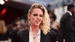 Kristen Stewart Kompak Bareng Kekasih Wanitanya di Oscar 2022