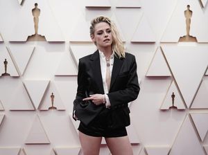 Adu Gaya Kristen Stewart hingga Zendaya di Red Carpet Oscar
