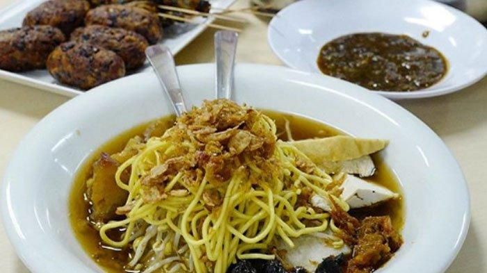 5 Kuliner di Pasar Atom Surabaya yang Nikmat, Nasi Timbel hingga Bubur Madura